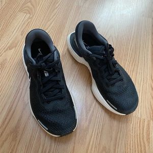 Nike Zoom MX Invincible Run Fly Knit Running Sneakers